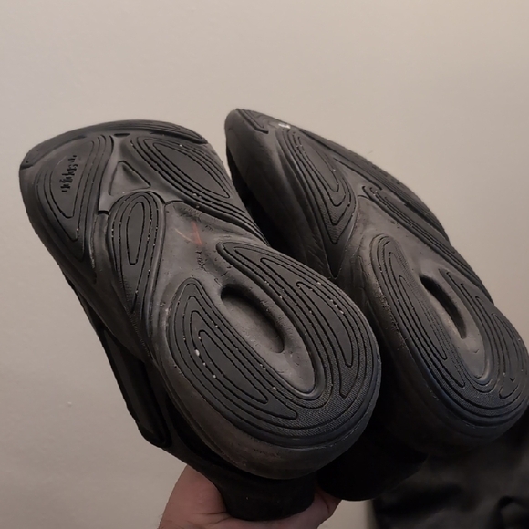 Adidas Ozelia Black With Leather - Picture 7 of 9